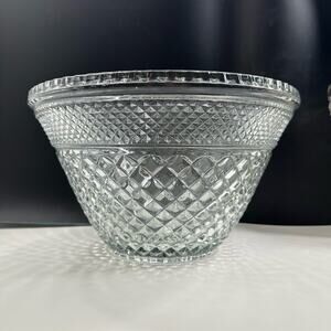 Wexford Clear Glass Punch Bowl Anchor Hocking Centerpiece